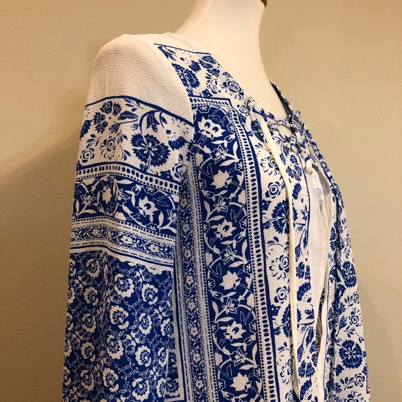 Blu Pepper Blue & White Boho Floral Print Top - Picture 14 of 16